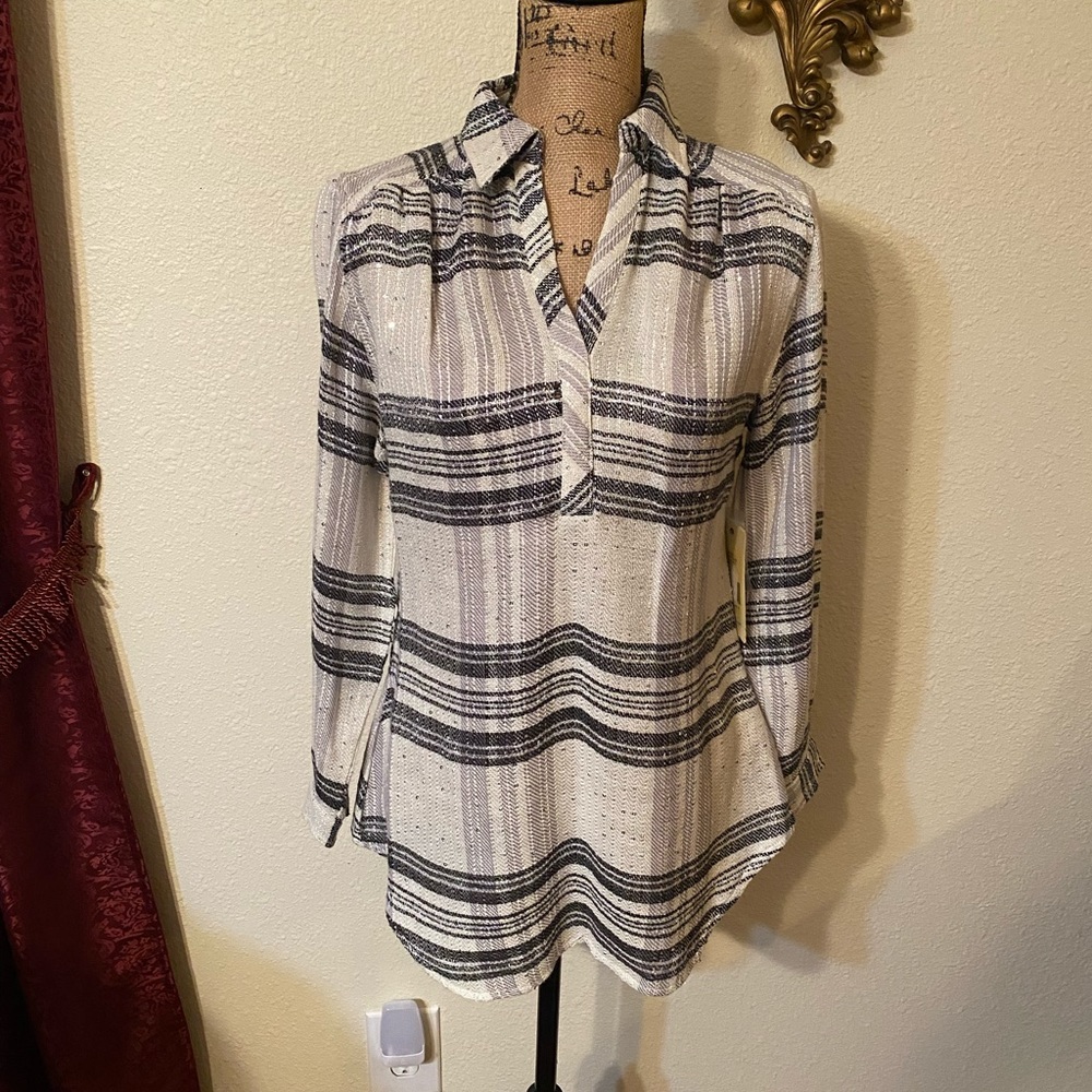 ⭐️Reba Plaid Blouse⭐️